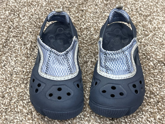 Boys, Croc Slip on Sandal Water Shoes, Size 8/9, VGUC, Shoes 8 (Toddler:2-4yr)