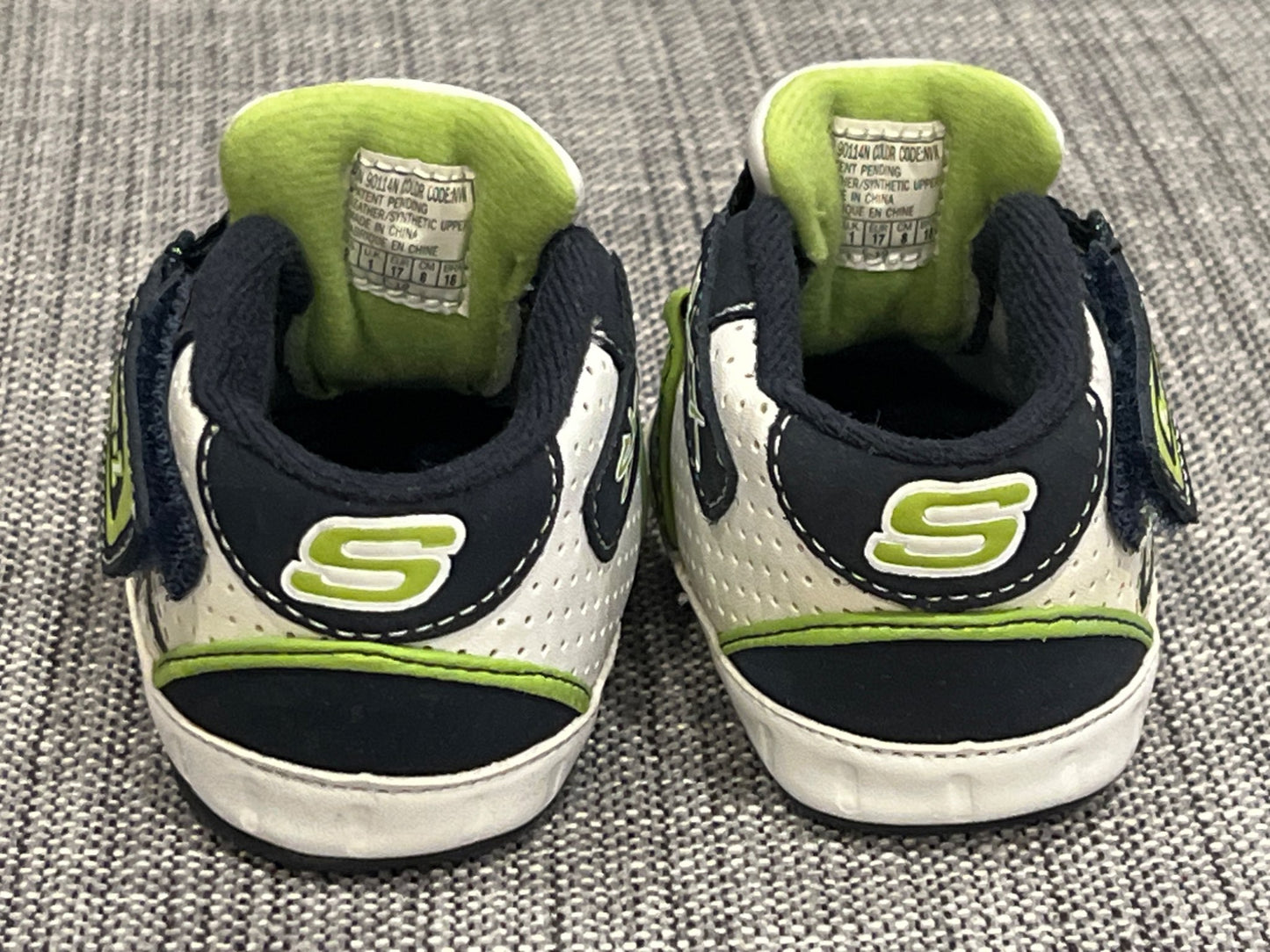Boys SKX Super-Z Soft Soles Skechers, size 2, EUC, Shoes 2 (Baby: 0-12 mth)