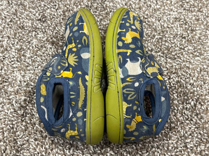 Boys, Bogs Canvas Zoo Print Shoes, Size 7, VGUC, Shoes 7 (Walkers:12-24 mth)
