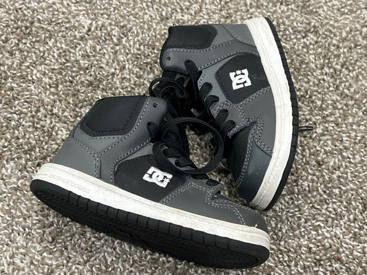Boys, DC Hi-tops, Hi-top Runners, size 7, VGUC, Shoes 7 (Walkers:12-24 mth)