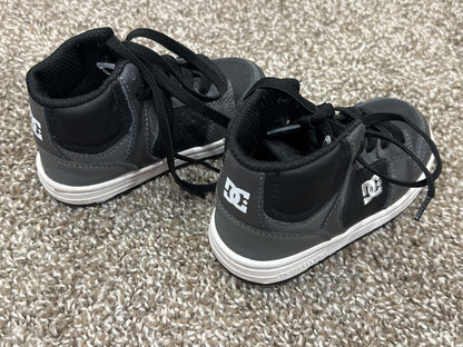 Boys, DC Hi-tops, Hi-top Runners, size 7, VGUC, Shoes 7 (Walkers:12-24 mth)