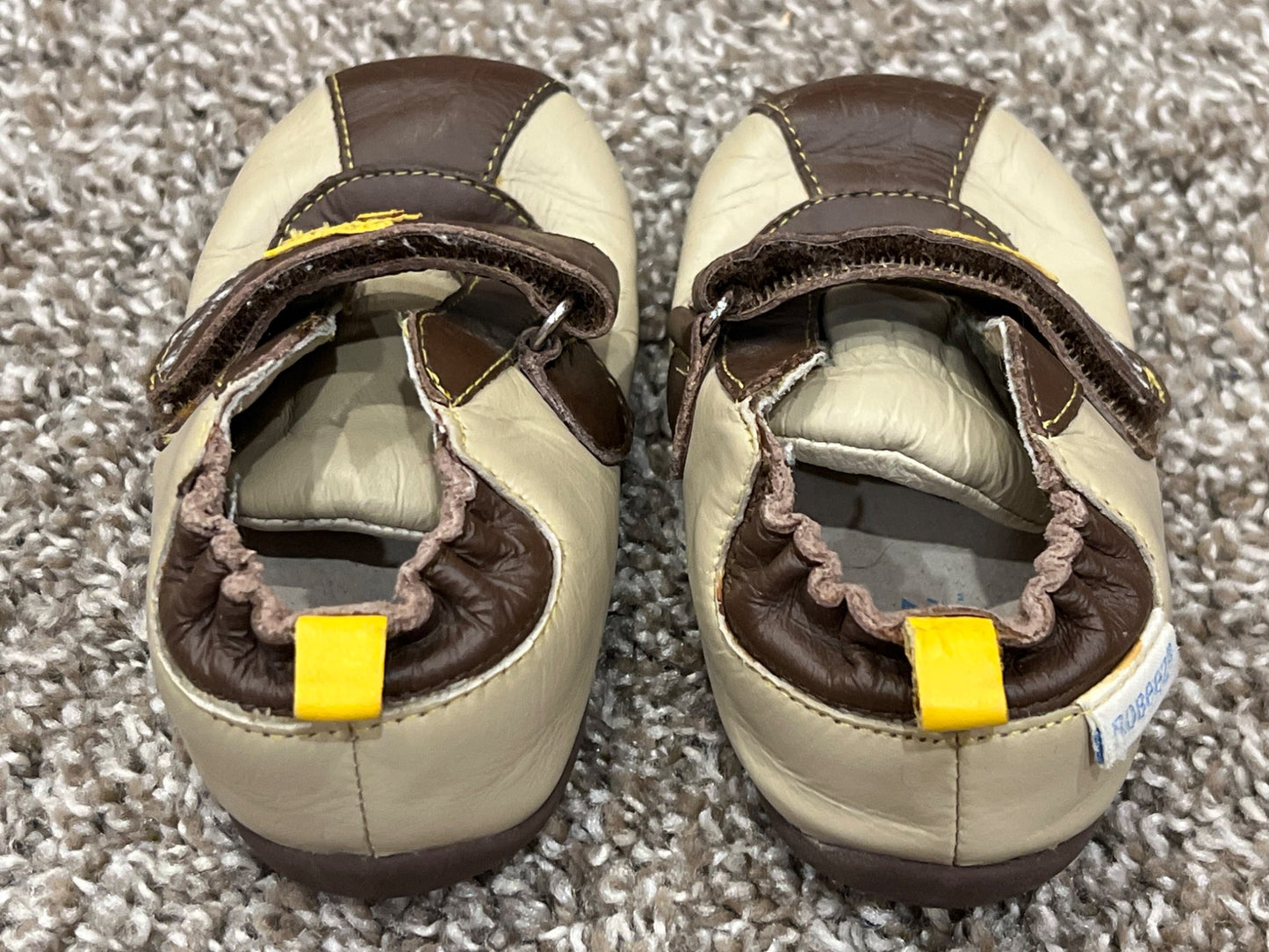 Robeez boys Construction shoes, size 12-16 mos, VGUC, Shoes 4 (Baby: 0-12 mth)