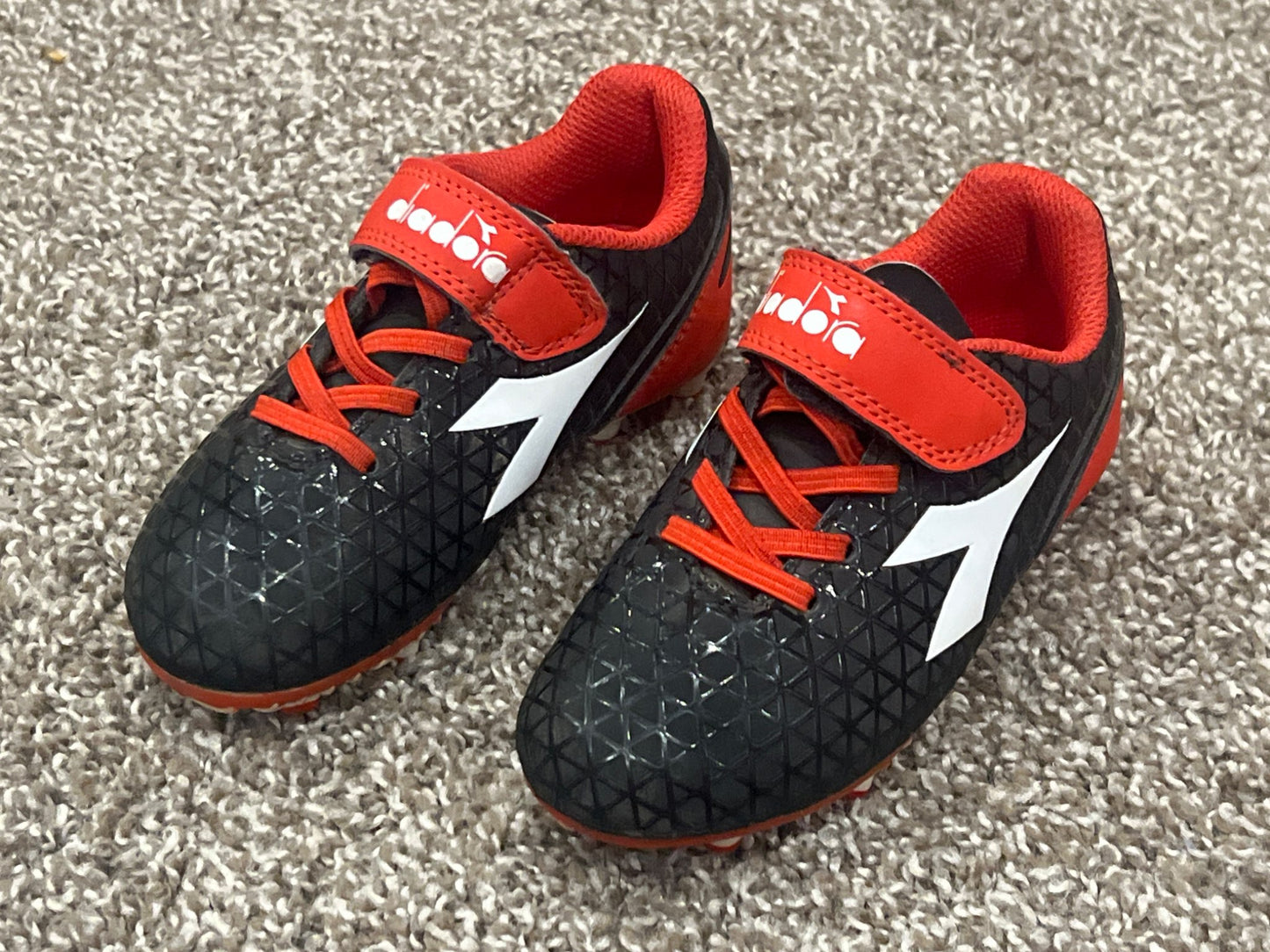 Diadora Soccer Cleats, size 9T, VGUC, Shoes 9 (Toddler:2-4yr)