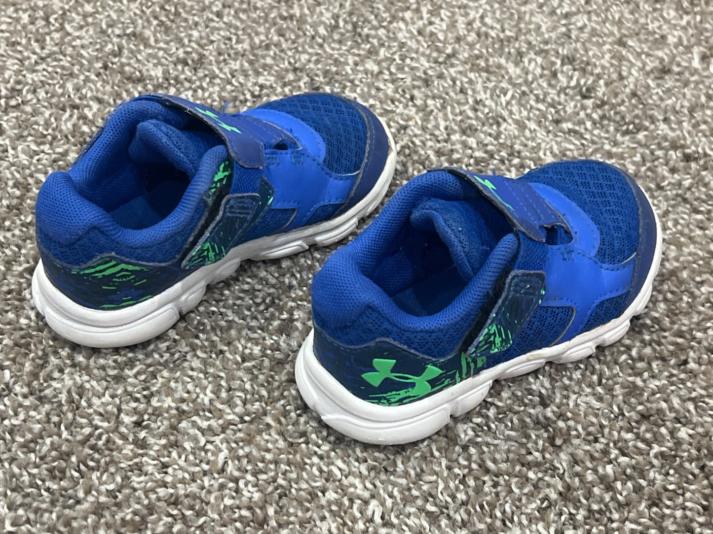 Boys, Blue/Green UA Running Shoes, Sneakers, size 7T, VGUC, Shoes 7 (Walkers:12-24 mth)