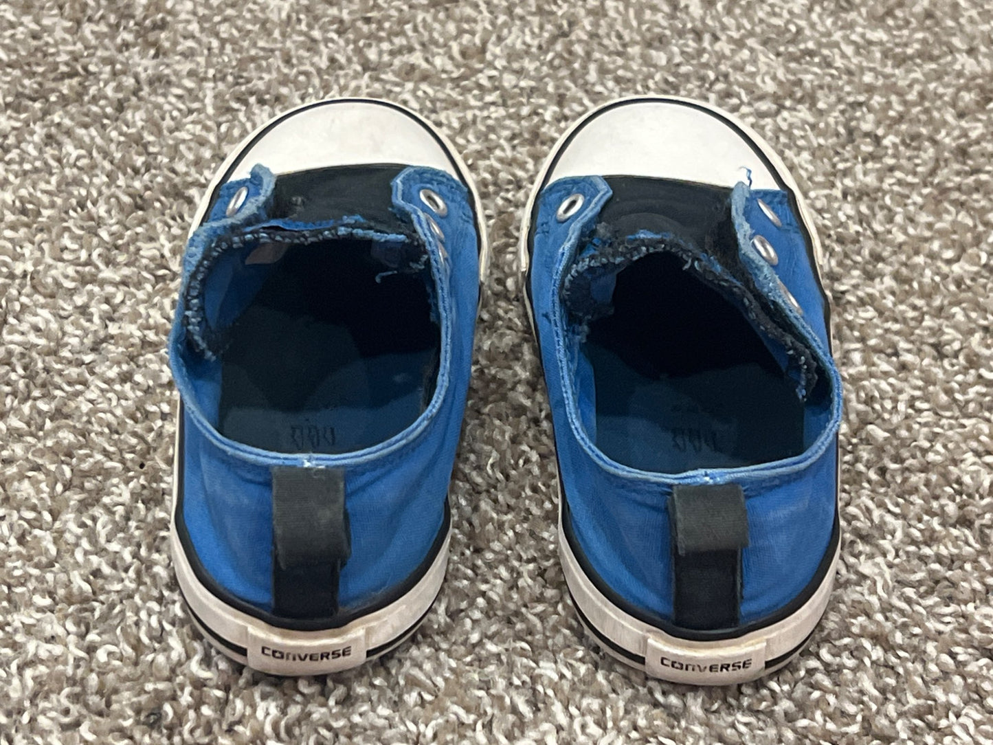 Boys, Blue Velcro Converse Shoes, size 10, VGUC, Shoes 10 (Toddler:2-4yr)