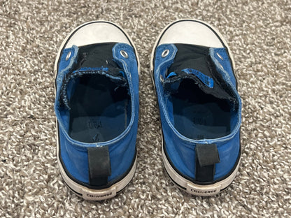 Boys, Blue Velcro Converse Shoes, size 10, VGUC, Shoes 10 (Toddler:2-4yr)