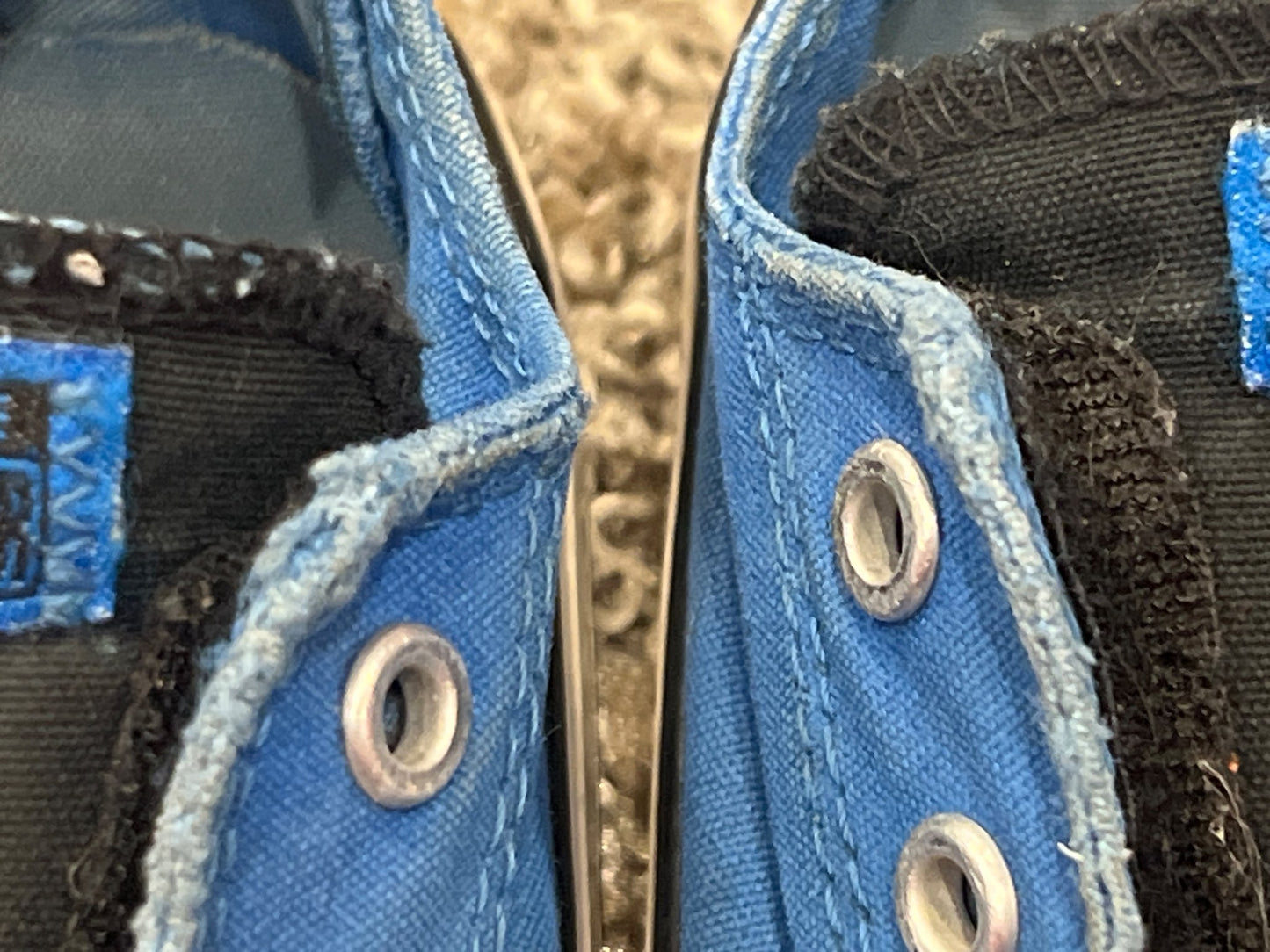 Boys, Blue Velcro Converse Shoes, size 10, VGUC, Shoes 10 (Toddler:2-4yr)