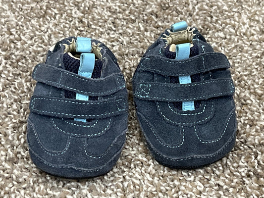 Baby Boys, Robeez Crib Shoes, Velcro Sneakers, size 2, VGUC, Shoes 2 (Baby: 0-12 mth)