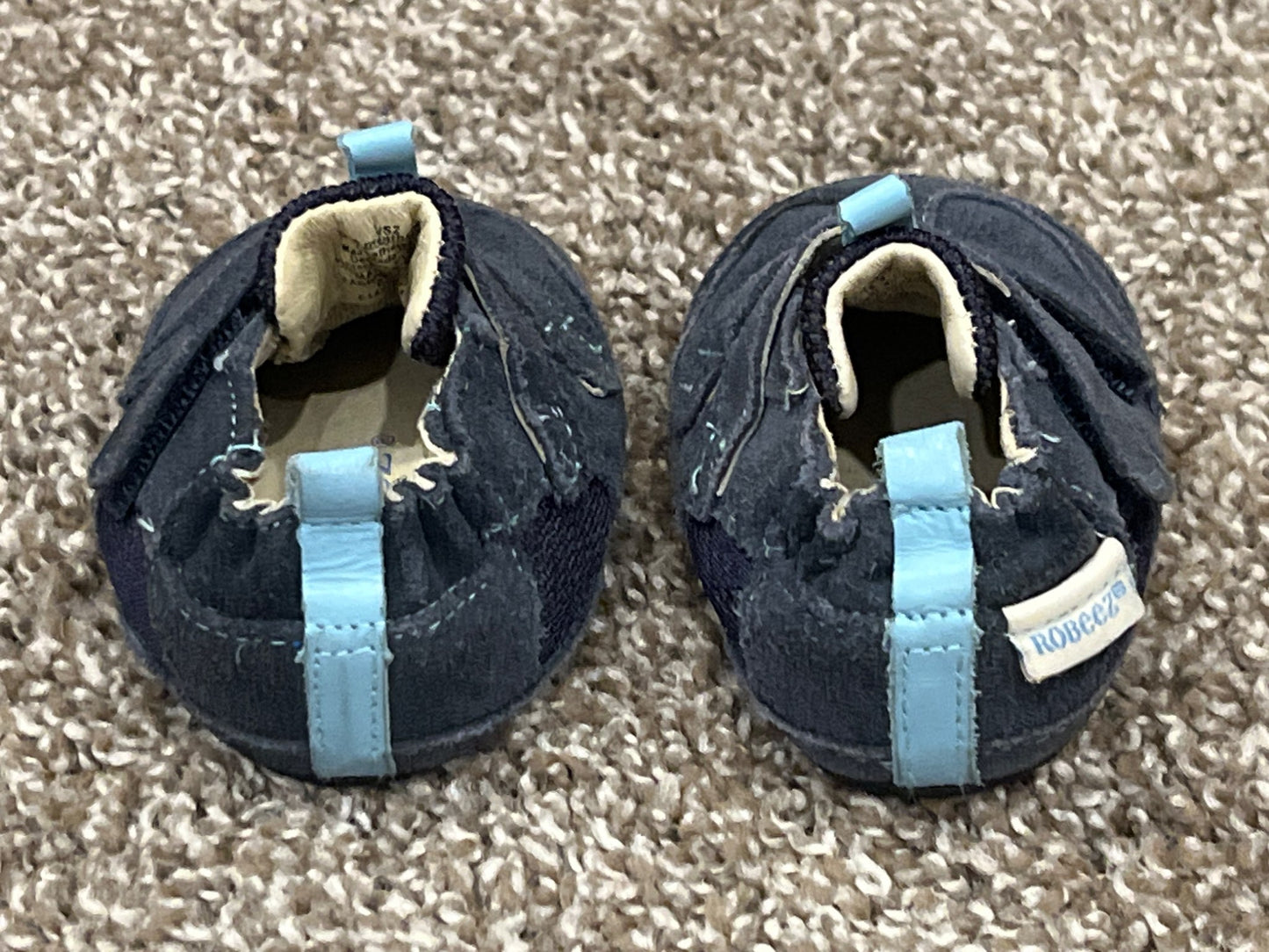 Baby Boys, Robeez Crib Shoes, blue, Velcro Sneakers, size 2, VGUC, Shoes 2 (Baby: 0-12 mth)