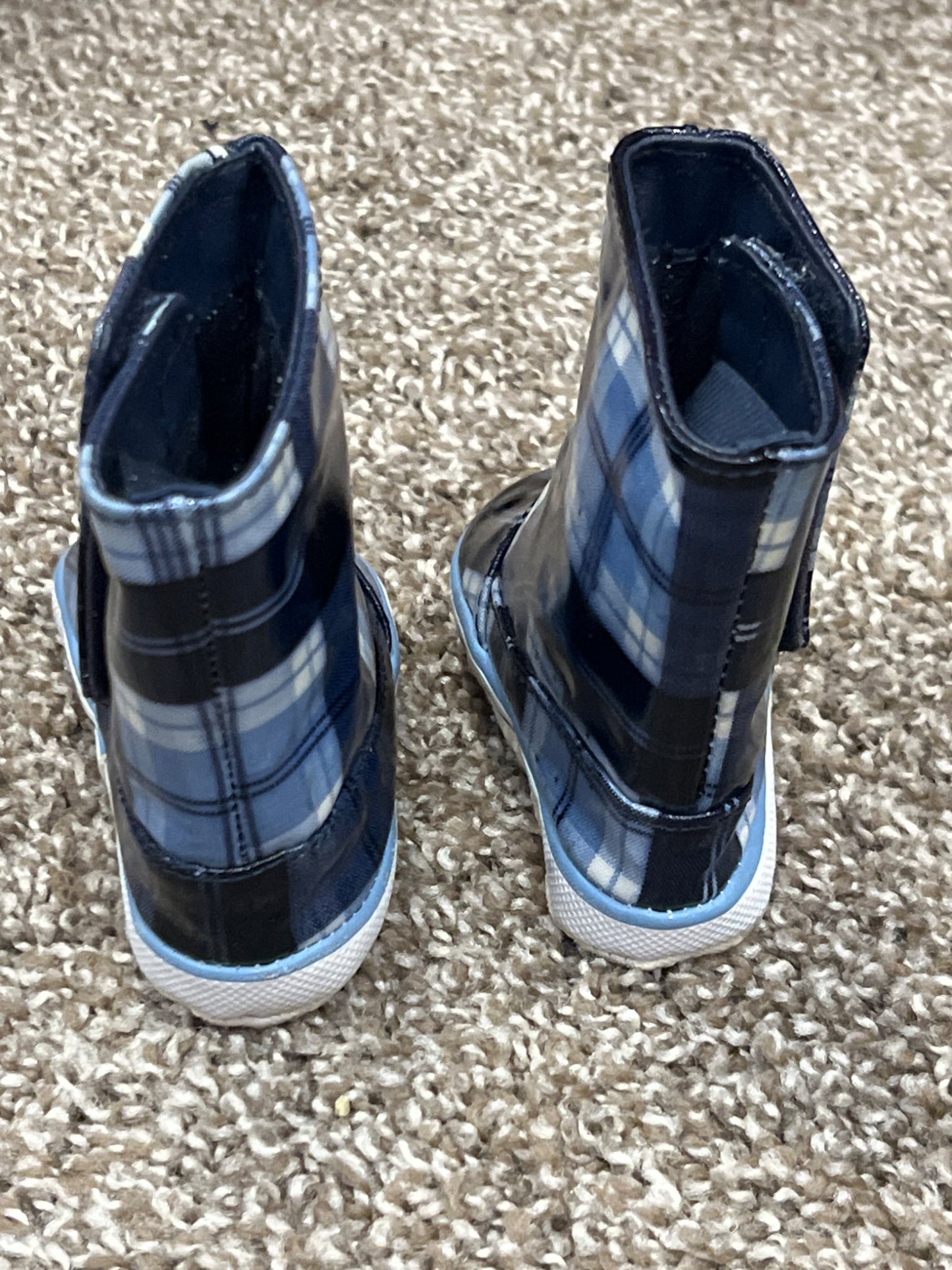 Baby Fashion Soft Sole Crib ‘Rain-style’ Boots, size 2, VGUC (NOT Waterproof or Water Resistant) , Shoes 2 (Baby: 0-12 mth)