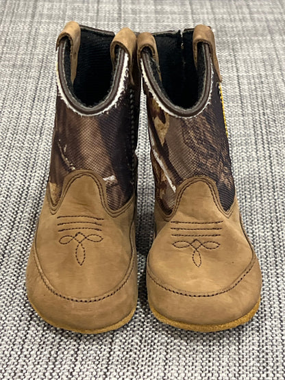 Old West, Baby Western Boots with soft soles with grip, size 2, EUC, Shoes 2 (Baby: 0-12 mth)