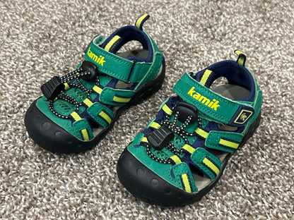 Kamik Green Sandals, size 6, VGUC, Shoes 6 (Walkers:12-24 mth)