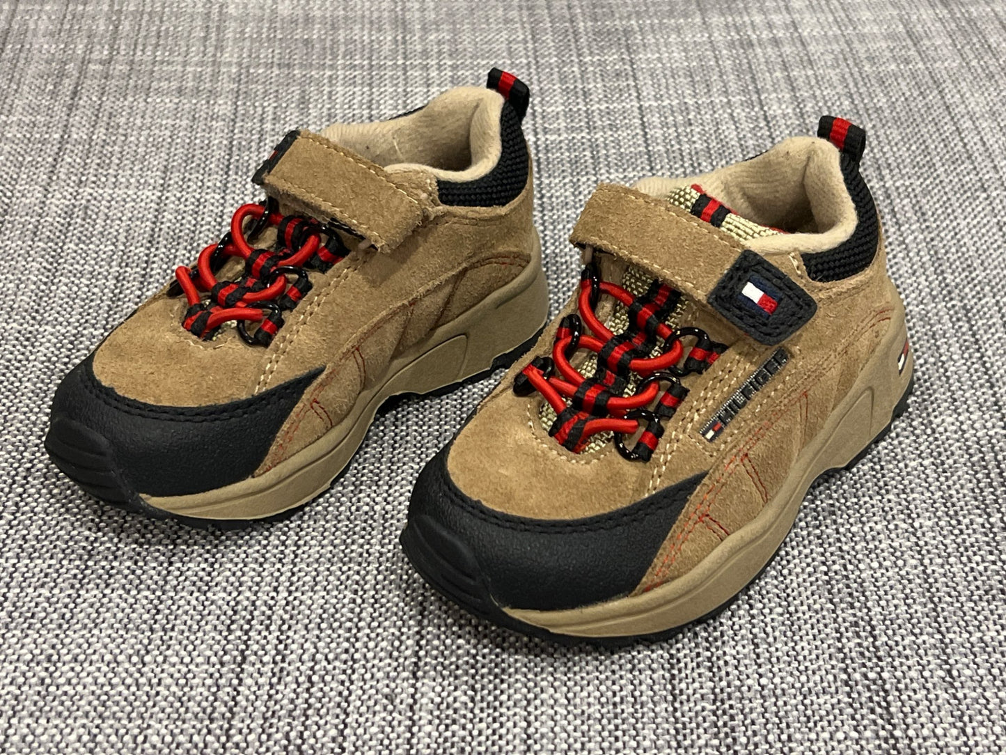 Toddler Boys, Tommy Hilfiger Hiking Shoes, Size 6, EUC , Shoes 6 (Walkers:12-24 mth)