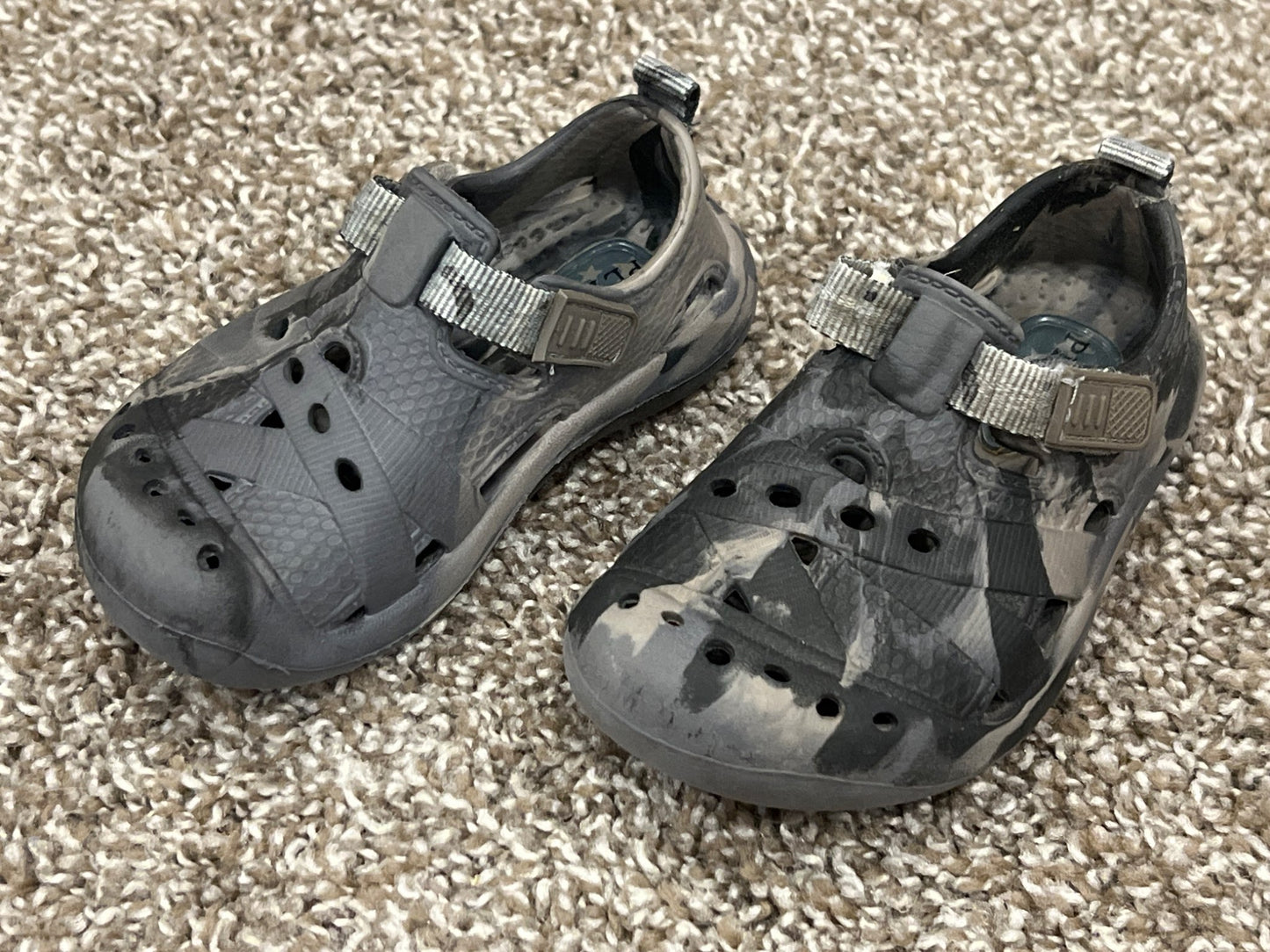 Grey camouflage sandal shoes, size 6, VGUC, Shoes 6 (Walkers:12-24 mth)