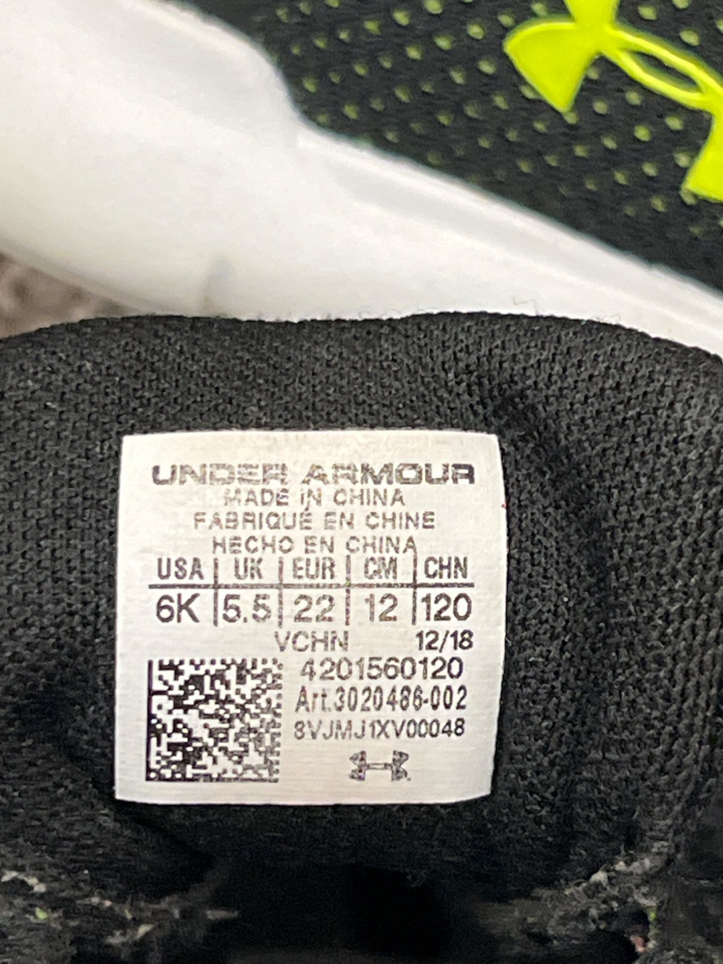 Toddler Boys, Under Armour Running Shoes, size 6, VGUC , Shoes 6 (Walkers:12-24 mth)
