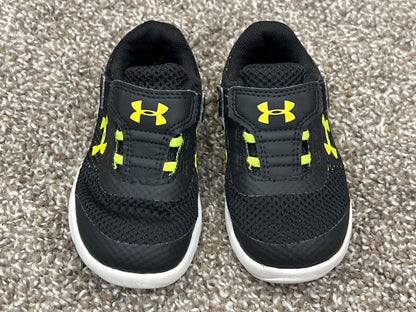 Toddler Boys, Under Armour Running Shoes, size 6, VGUC , Shoes 6 (Walkers:12-24 mth)