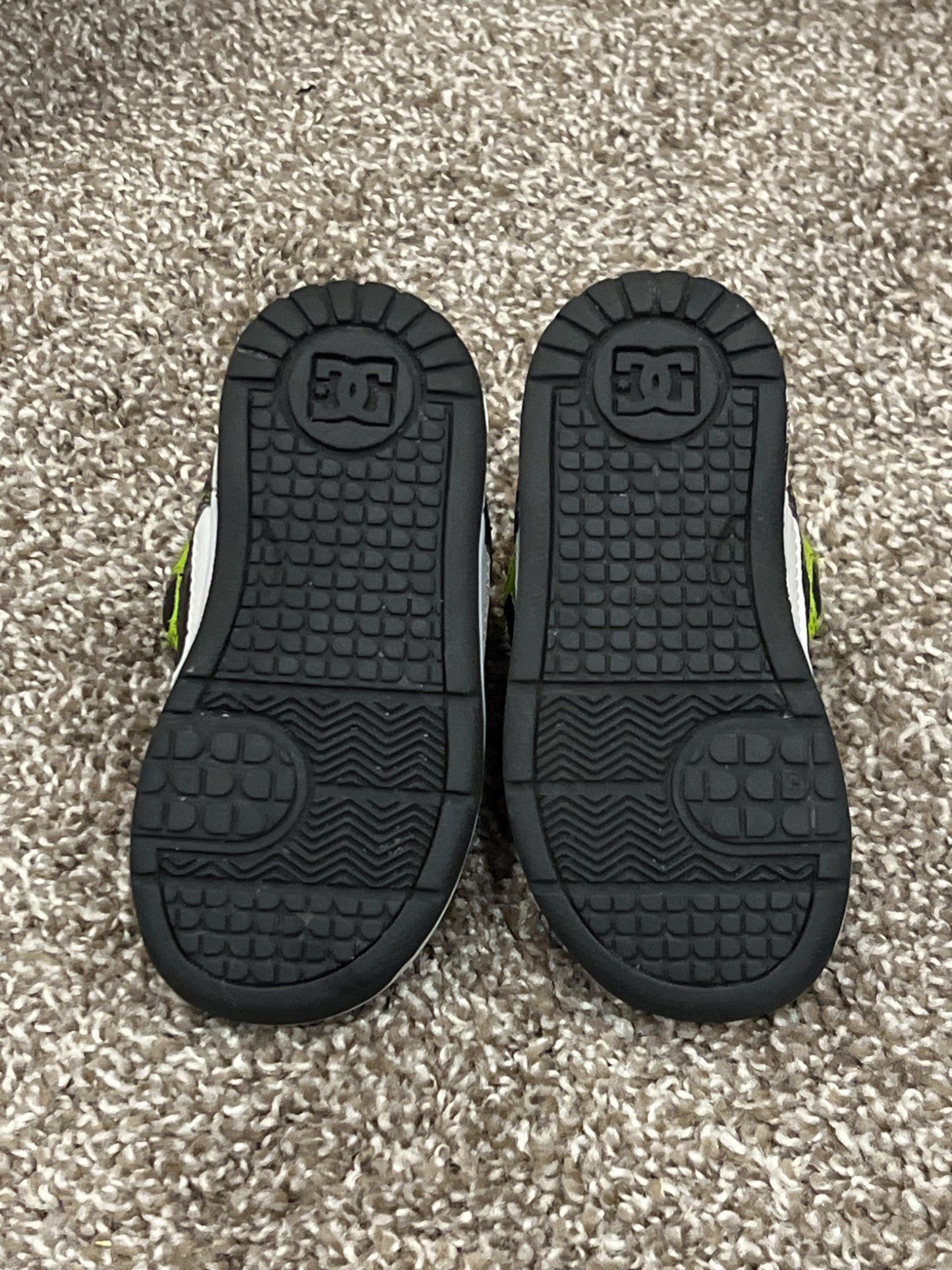 Toddler Boys, DC High-Tops, size 6, VGUC, Shoes 7 (Walkers:12-24 mth)