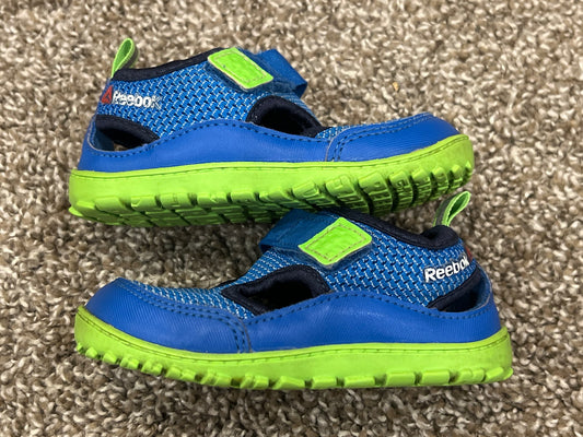 Toddler Boys Reebok Sandal Shoes, size 6, VGUC, Shoes 6 (Walkers:12-24 mth)