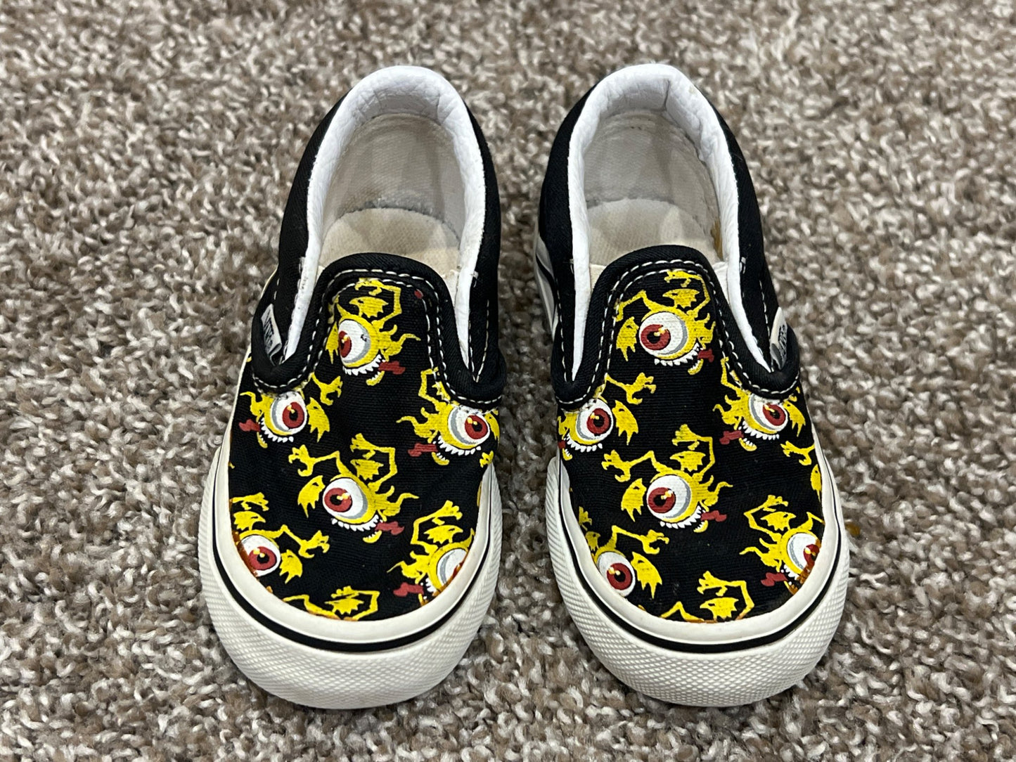 Vans Off the Wall Shoes, Toddler Boys skate shoes, Monster pattern, size 6, VGUC, Shoes 6 (Walkers:12-24 mth)