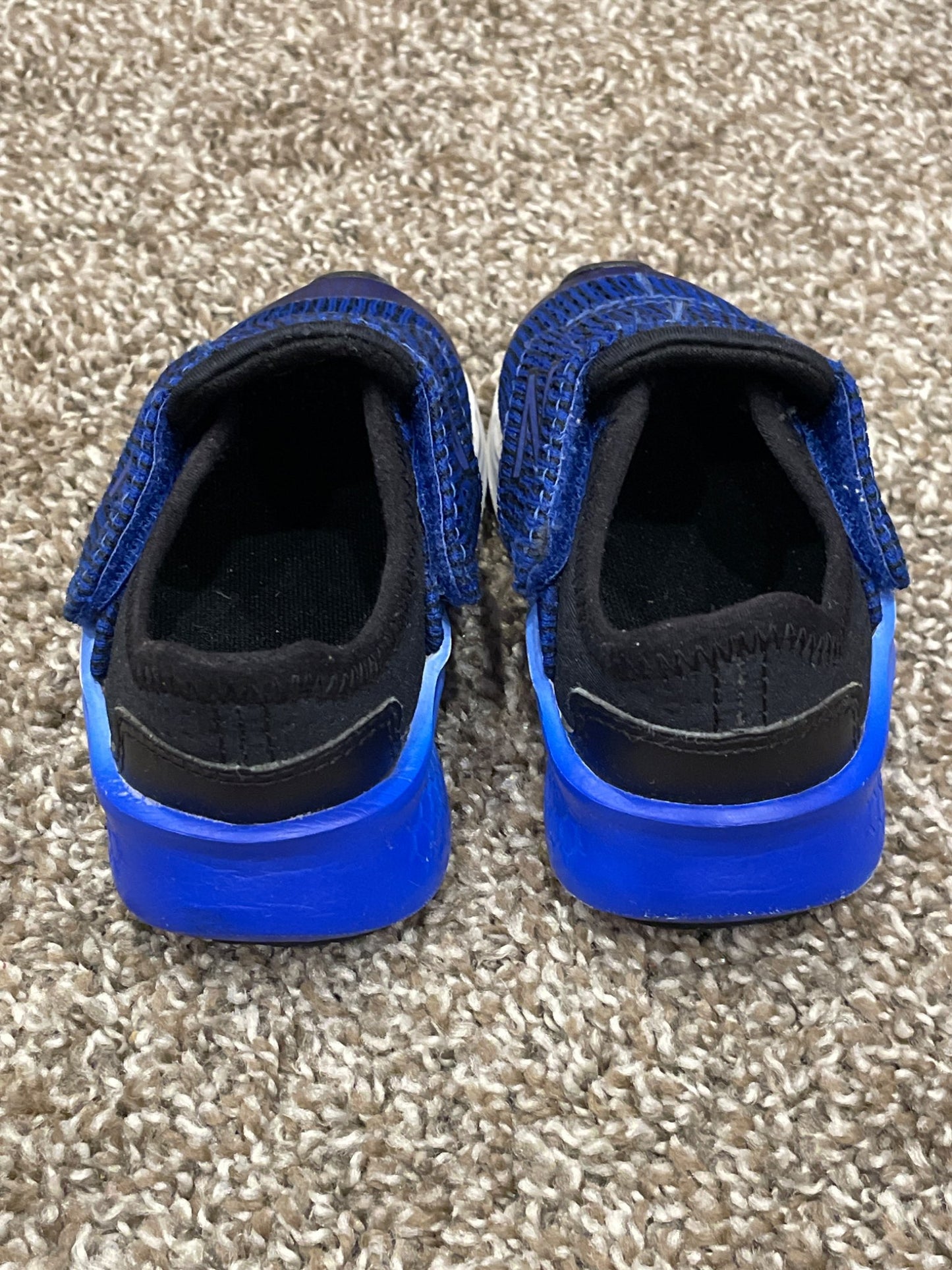 Toddler Boys, New Balance Running Shoes, size 6.5, VGUC, Shoes 6.5 (Walkers:12-24 mth)