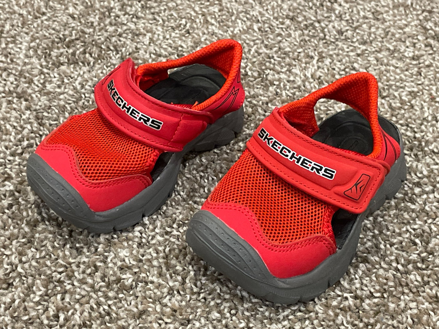 Toddler Boys, Red Skechers Sandal Shoes, size 6, EUC, Shoes 6 (Walkers:12-24 mth)