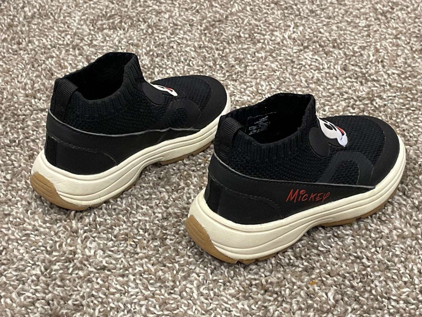 Zara Toddler Boys, Mickey Mouse Sneakers, size 7, VGUC, Shoes 7 (Walkers:12-24 mth)