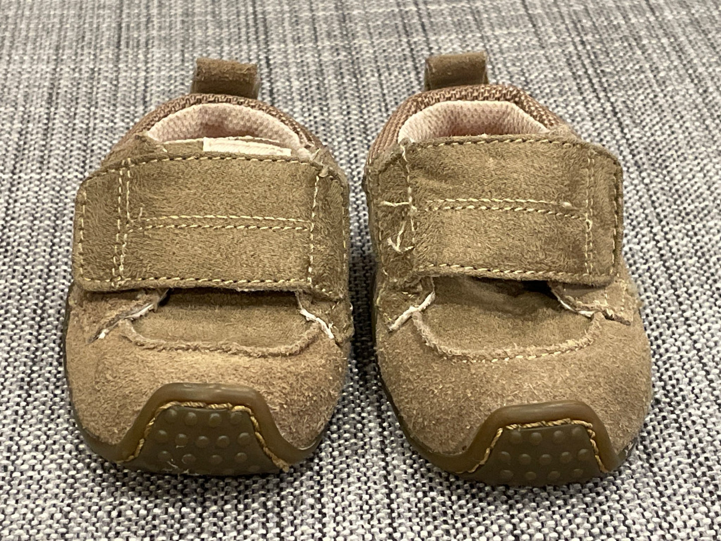 Baby Boys Dr. Scholl’s Suede shoes, size 2, VGUC, Shoes 2 (Baby: 0-12 mth)