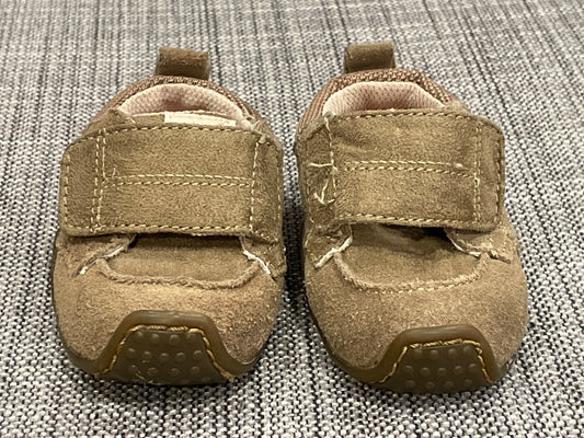 Baby Boys Dr. Scholl’s Suede shoes, size 2, VGUC, Shoes 2 (Baby: 0-12 mth)