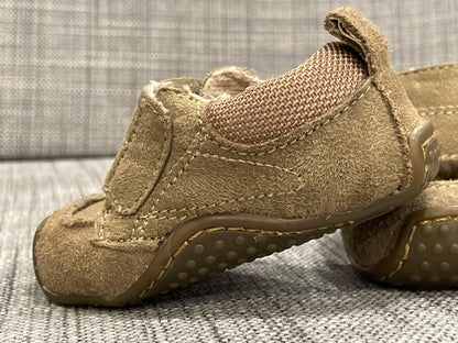 Baby Boys Dr. Scholl’s Suede shoes, size 2, VGUC, Shoes 2 (Baby: 0-12 mth)