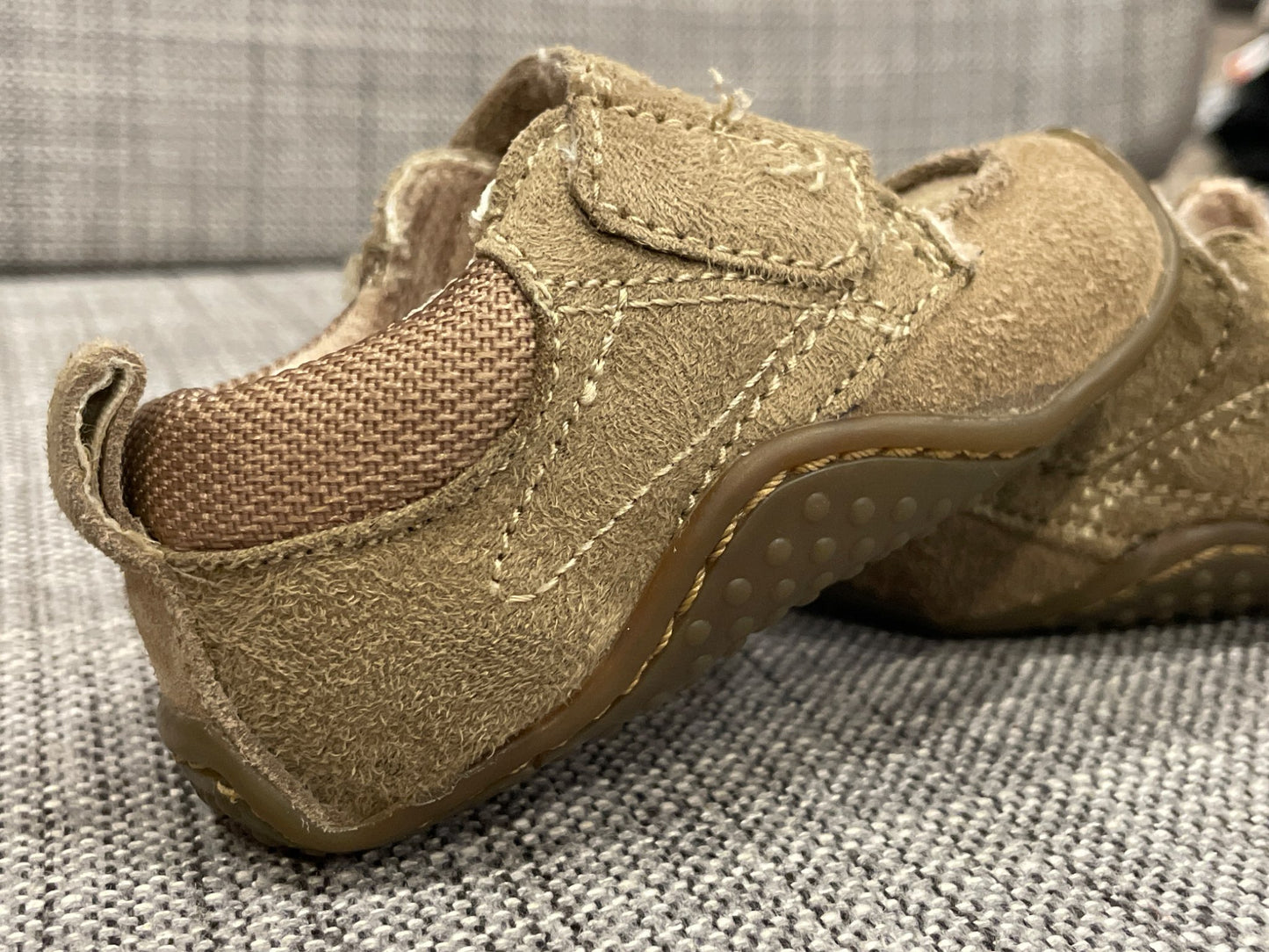 Baby Boys Dr. Scholl’s Suede shoes, size 2, VGUC, Shoes 2 (Baby: 0-12 mth)