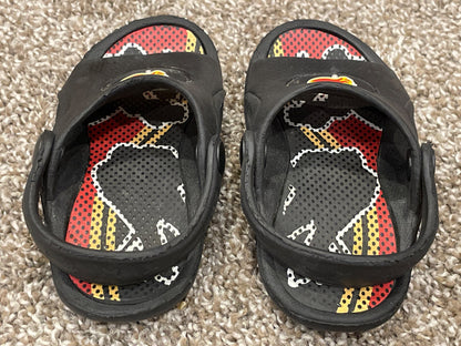 Calgary Flames Sandals, Toddler size 7/8,VGUC, Shoes 7 (Walkers:12-24 mth)