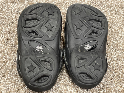 Calgary Flames Sandals, Toddler size 7/8,VGUC, Shoes 7 (Walkers:12-24 mth)