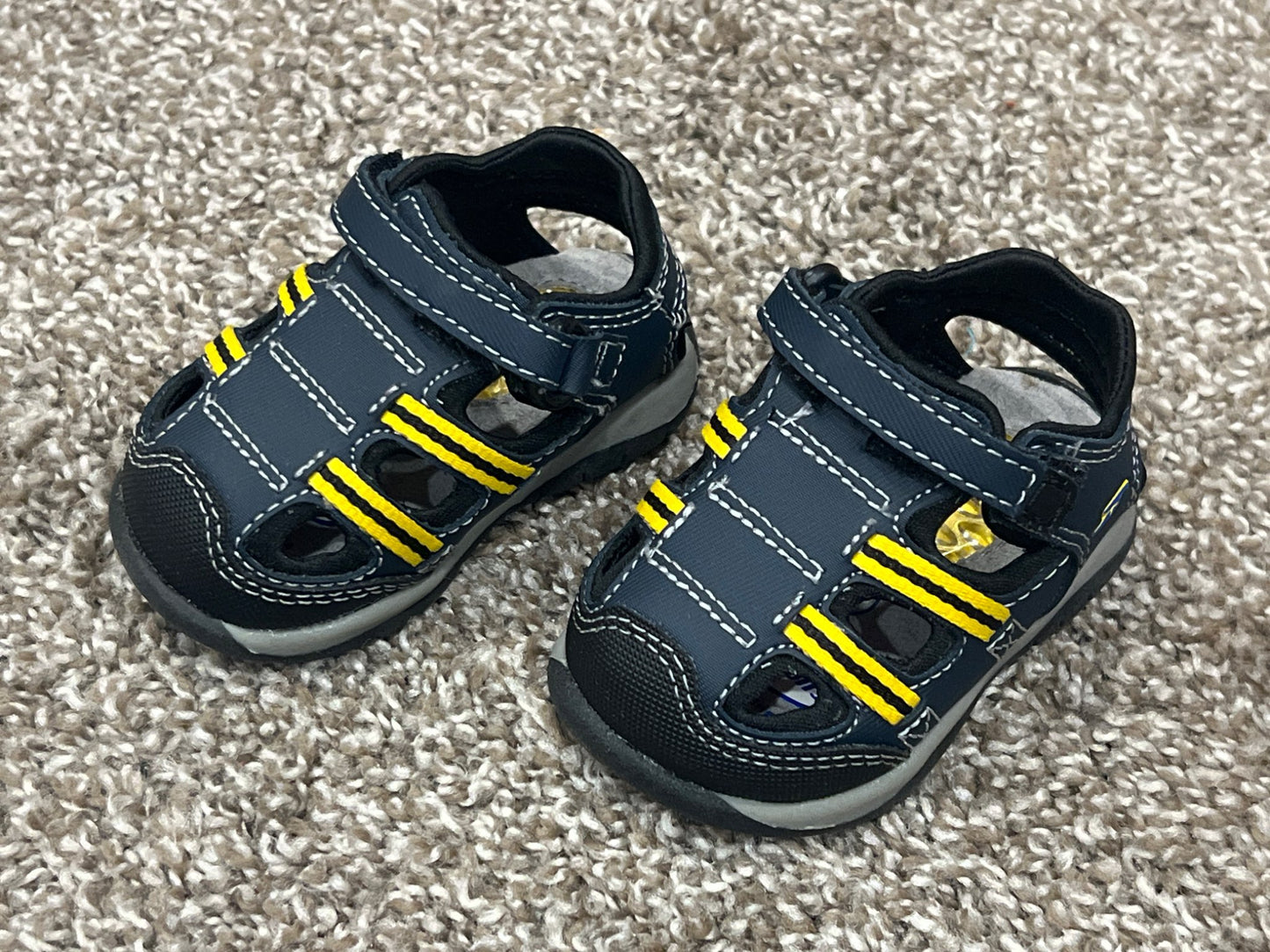New Dr. Scholl's Baby Sandals, size 2 (NWT), Shoes 2 (Baby: 0-12 mth)