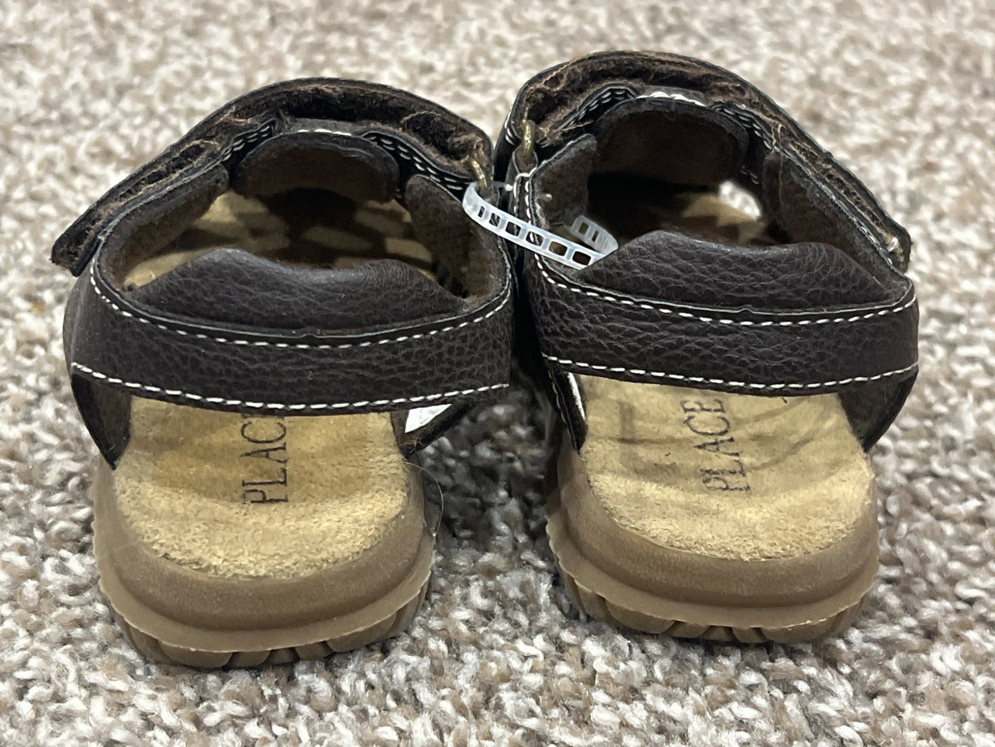 Toddler Boys Place Brown Sandals, size 5 (EUC), Shoes 5 (Walkers:12-24 mth)