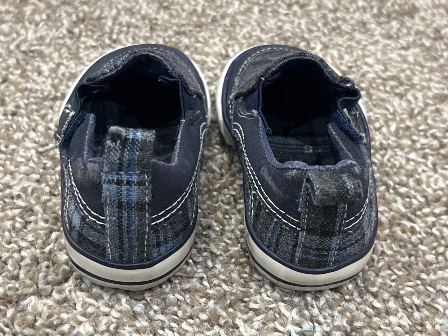 Joe Fresh Shoes, navy / grey plaid, size 5, VGUC, Shoes 5 (Walkers:12-24 mth)