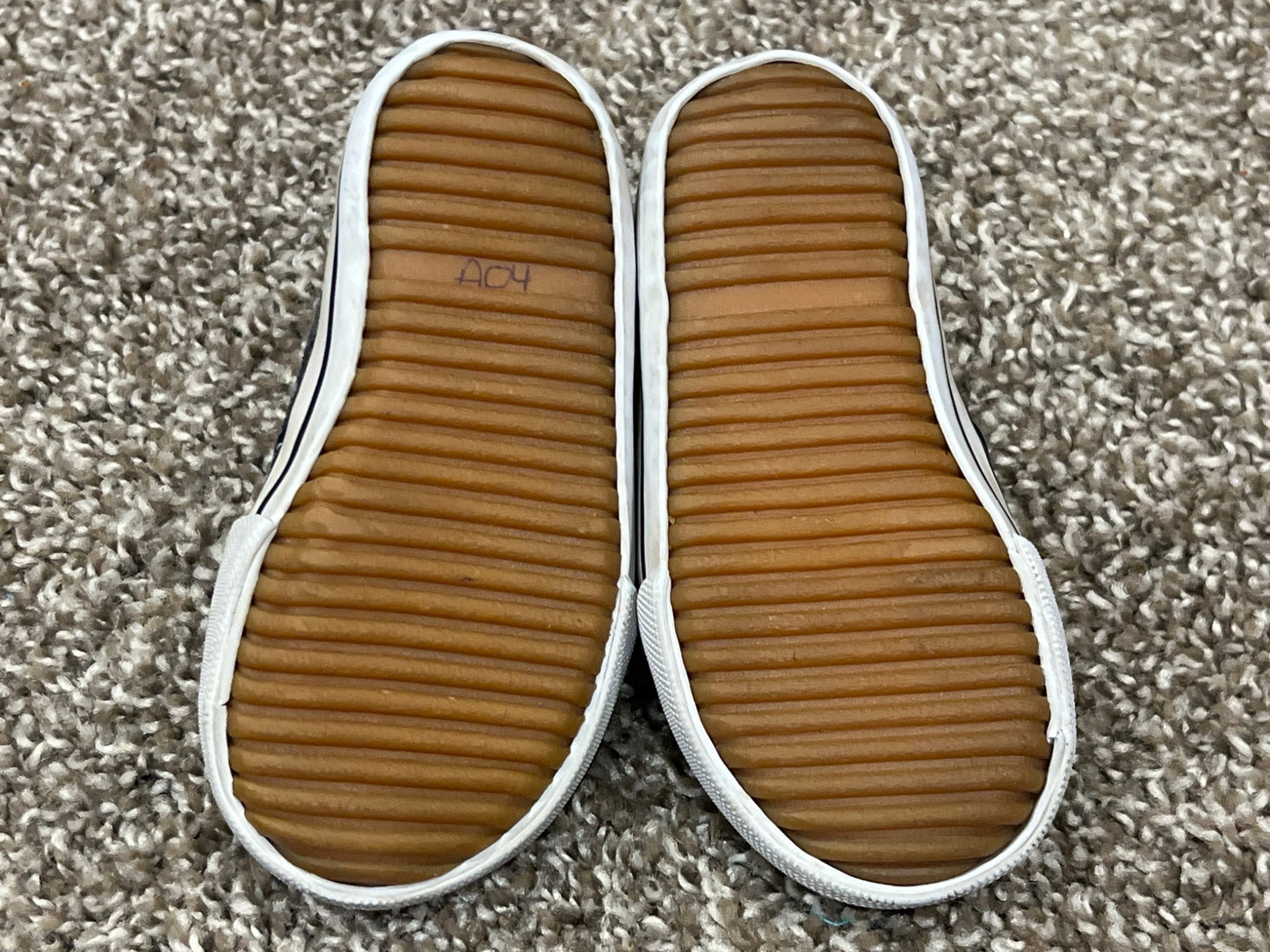 Joe Fresh Shoes, navy / grey plaid, size 5, VGUC, Shoes 5 (Walkers:12-24 mth)