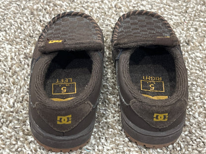 Toddler Boys, Brown Loafers by DC, size 5, EUC, Shoes 5 (Walkers:12-24 mth)