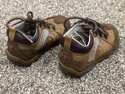 Toddler Boys, Geox Sneakers, Running Shoes, size 5.5, VGUC, Shoes 5.5 (Walkers:12-24 mth)