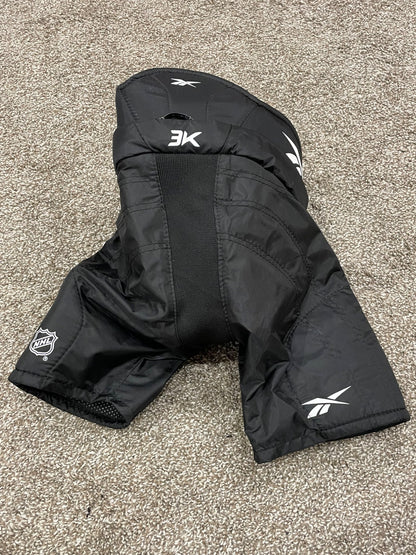 Reebok Hockey Pants, size Youth Small