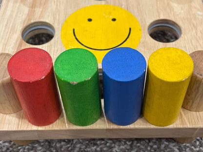Wooden Hammer Peg Board with 4 Coloured Pegs and Mallet, VGUC, MSRP: $28.99