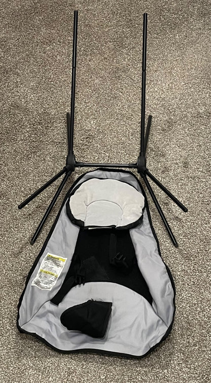 KidCo BouncePod Travel Bouncer, VGUC, MSRP: $65Cdn