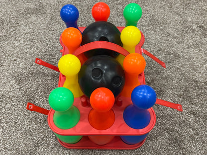 Kids Bowling set with Carry Case and two bowling balls, VGUC