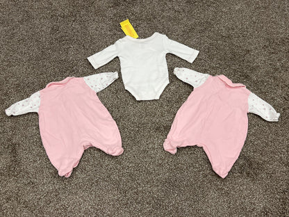 Bundle of Three - 2 Snugabye Preemie Sleepers (3-5lbs) VGUC and NWT Gymboree L/S Princess Onesie size Up to 7lbs, Kids Newborn