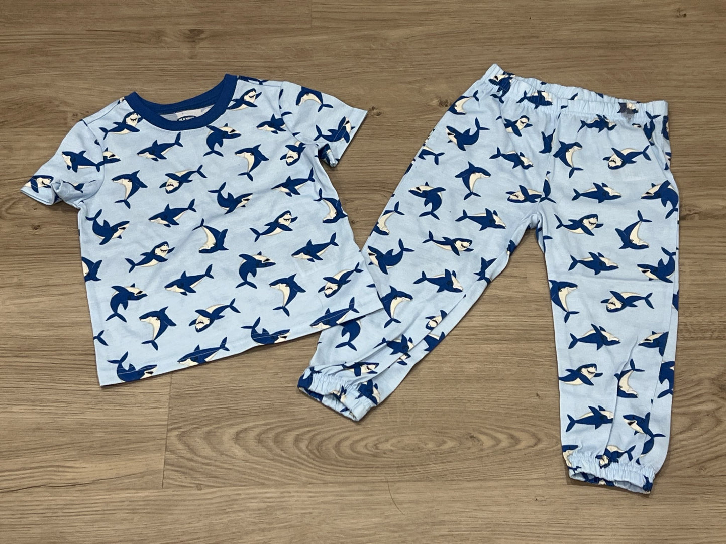 Bundle of 2 Pajama sets, PJ, size 3T, VGUC (Carter's and Old Navy brands), Kids 3T
