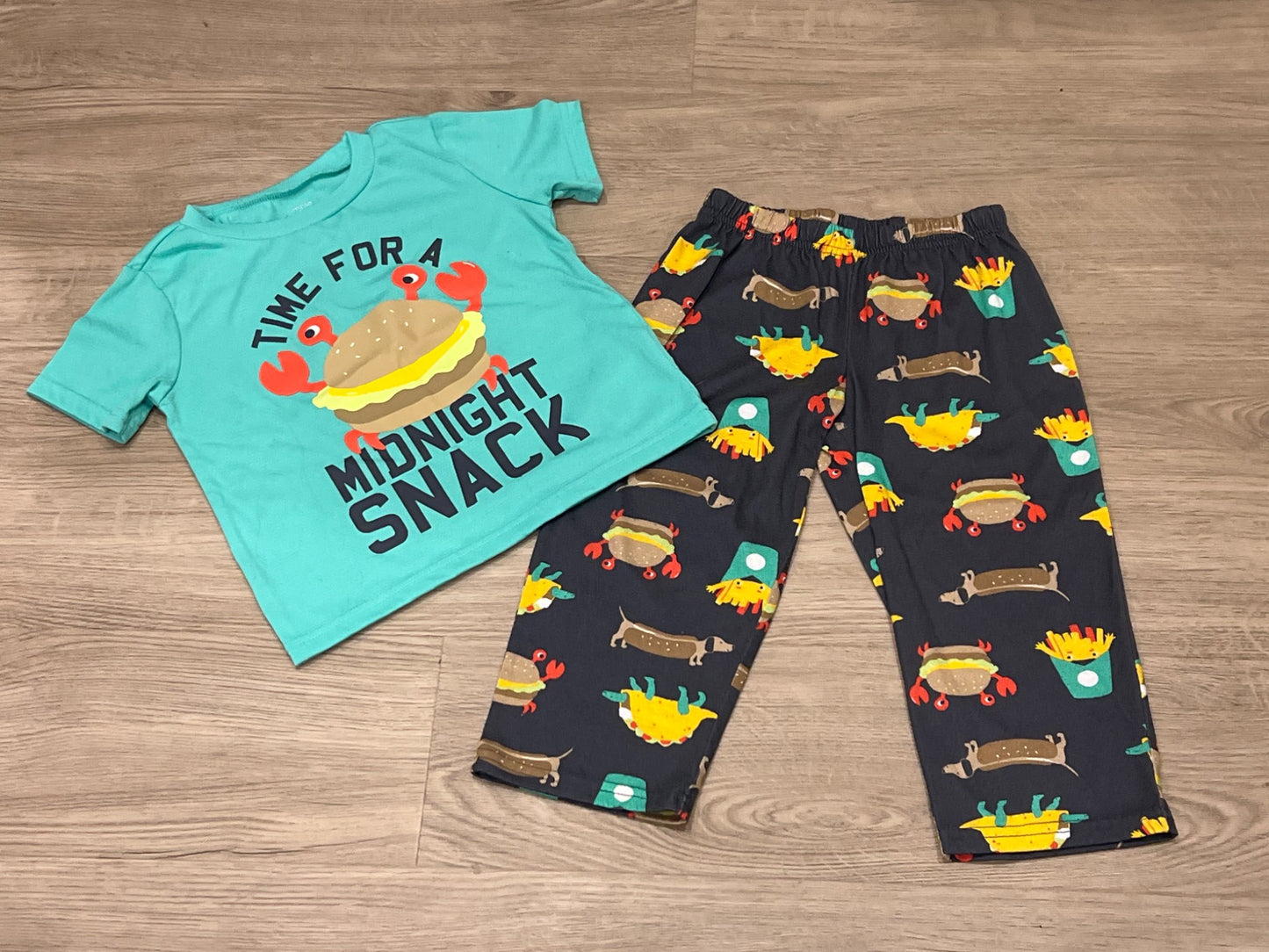 Bundle of 2 Pajama sets, PJ, size 3T, VGUC (Carter's and Old Navy brands), Kids 3T