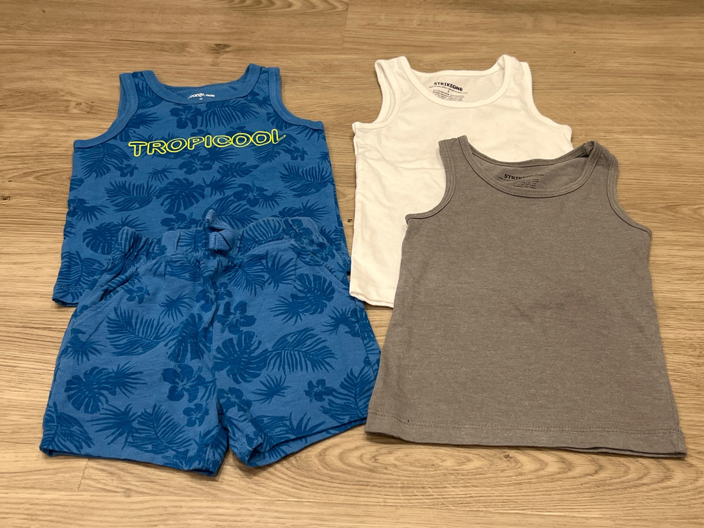 Boys Summer Bundle, 3 tank tops and 1 pair of shorts, size 2T, VGUC , Kids 2T