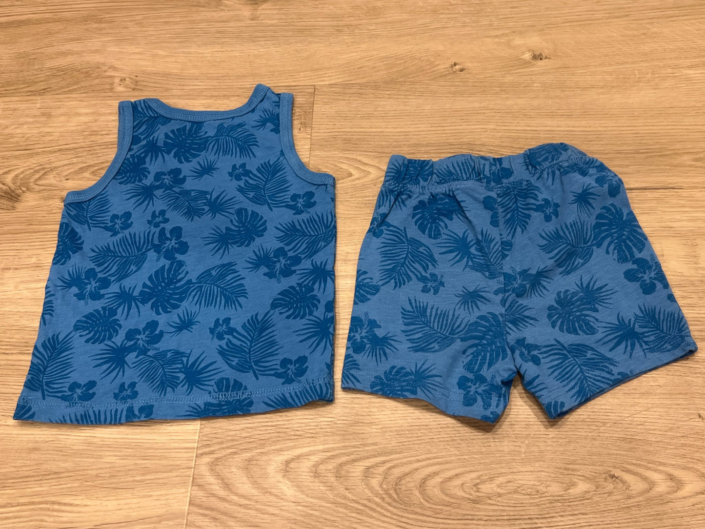 Boys Summer Bundle, 3 tank tops and 1 pair of shorts, size 2T, VGUC , Kids 2T