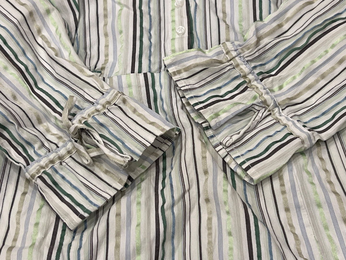 Motherhood Maternity, 3/4 sleeve striped dress shirt, size Medium, VGUC, Maternity M (8-10)
