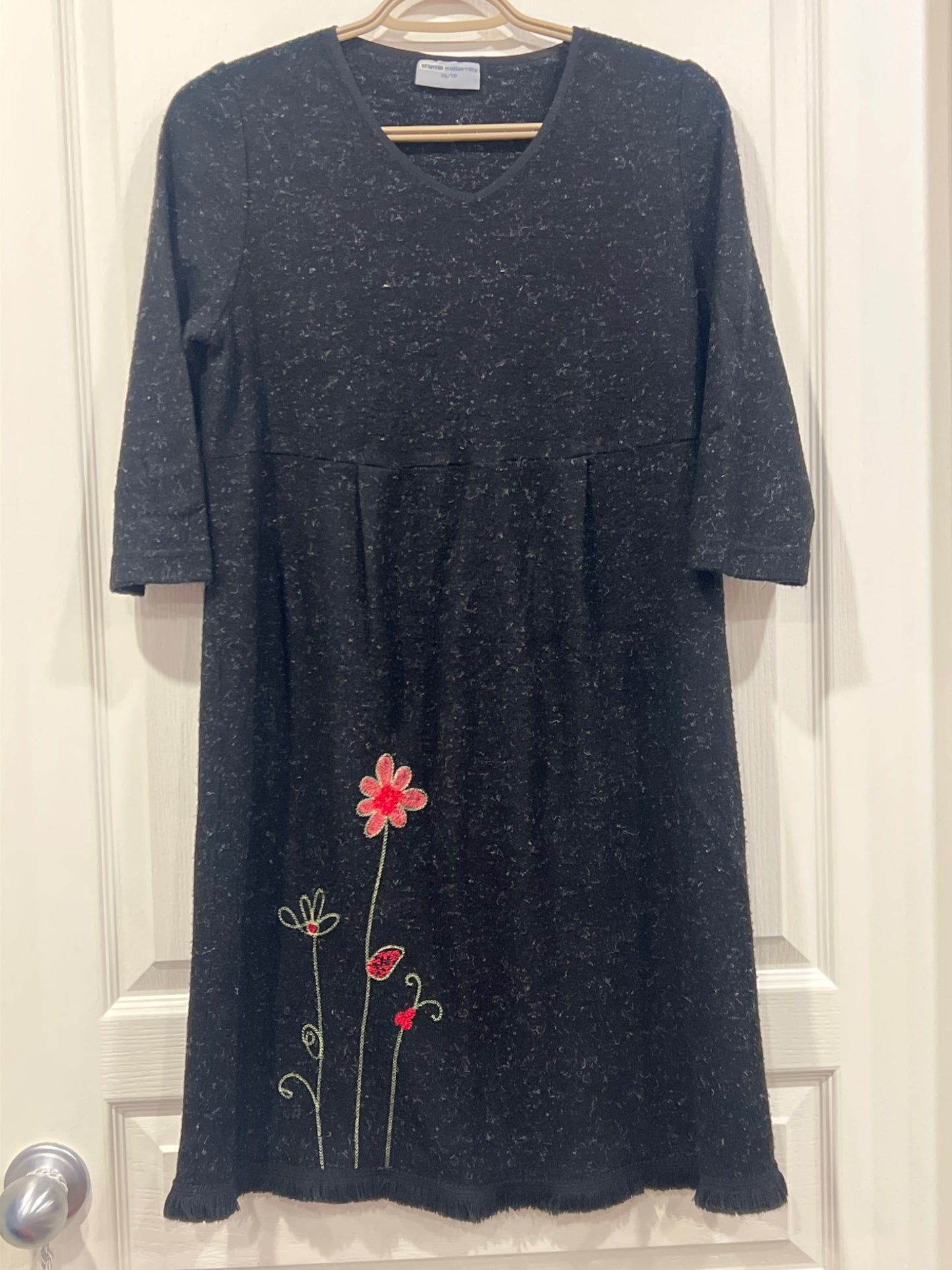 Thyme Maternity dress, variegated black with floral embroidery, size X-Small, VGUC, Maternity XS (0-2)