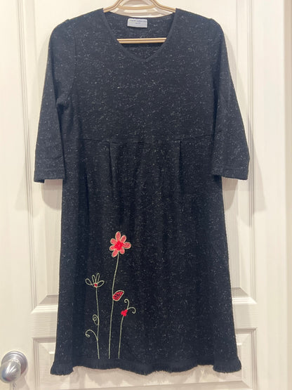 Thyme Maternity dress, variegated black with floral embroidery, size X-Small, VGUC, Maternity XS (0-2)